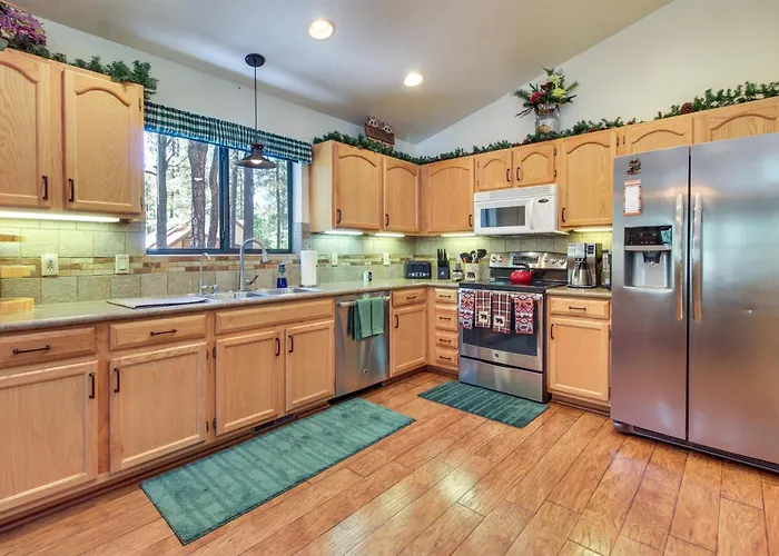 Large Deck & A/c! Serene Family Retreat In Pinetop Holiday home
